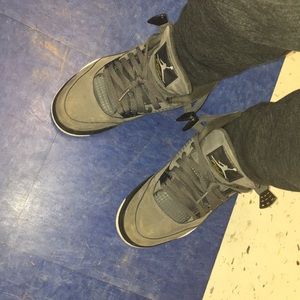Jordans 4